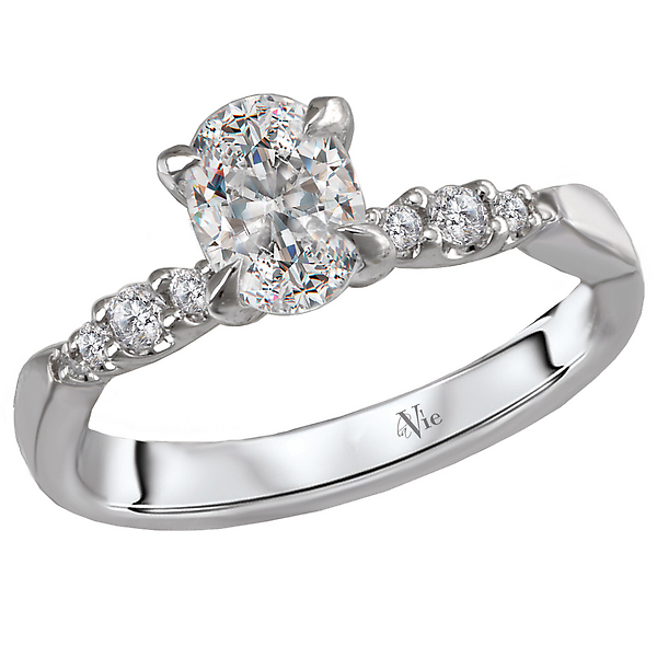 Classic Semi-Mount Diamond Ring