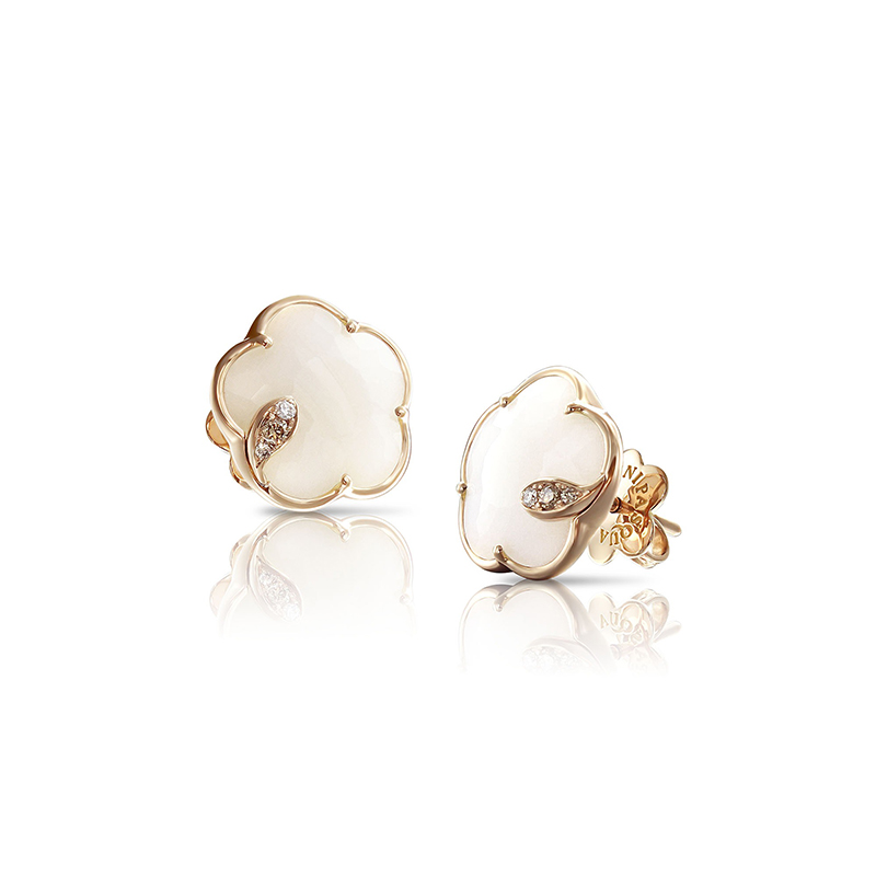 18K ROSE GOLD PETIT JOLI EARRINGS WITH WHITE AGATE, WHITE AND CHAMPAGNE DIAMONDS. 