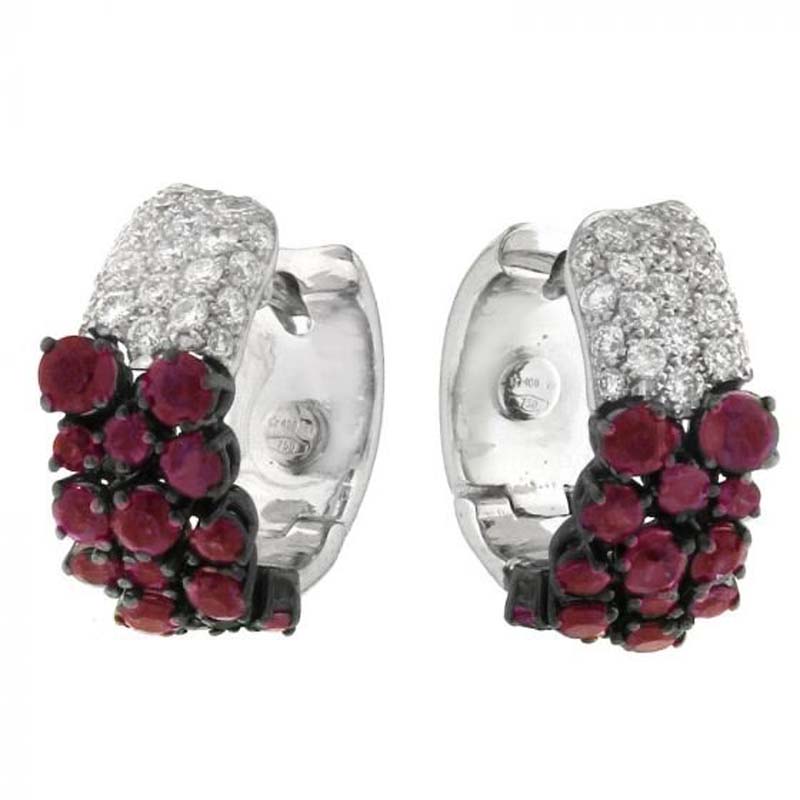 18K WHITE GOLD LOULOU HUGGIES WITH DIAMONDS AND RUBIES. DIAS .55CTS, RUBY 1.61CTS