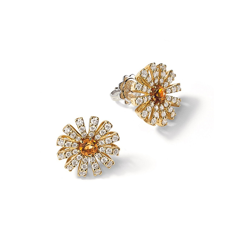 18k Yellow Gold Margherita Diamond and Citrine Studs 0.85ctw. 