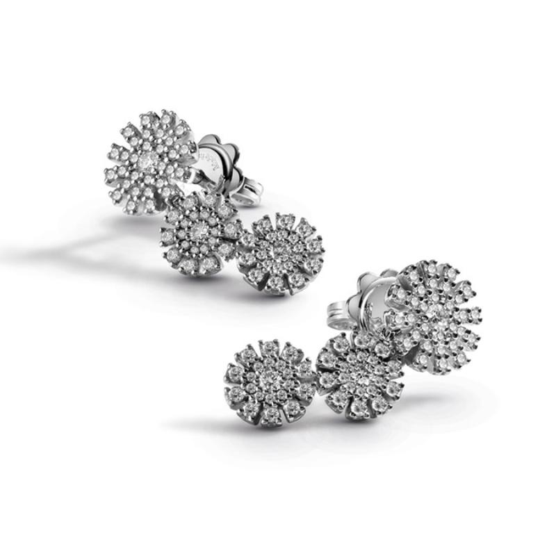 18K WHITE GOLD MARGHERITA TRIPLE FLOWER DROP EARRINGS 0.07220. 