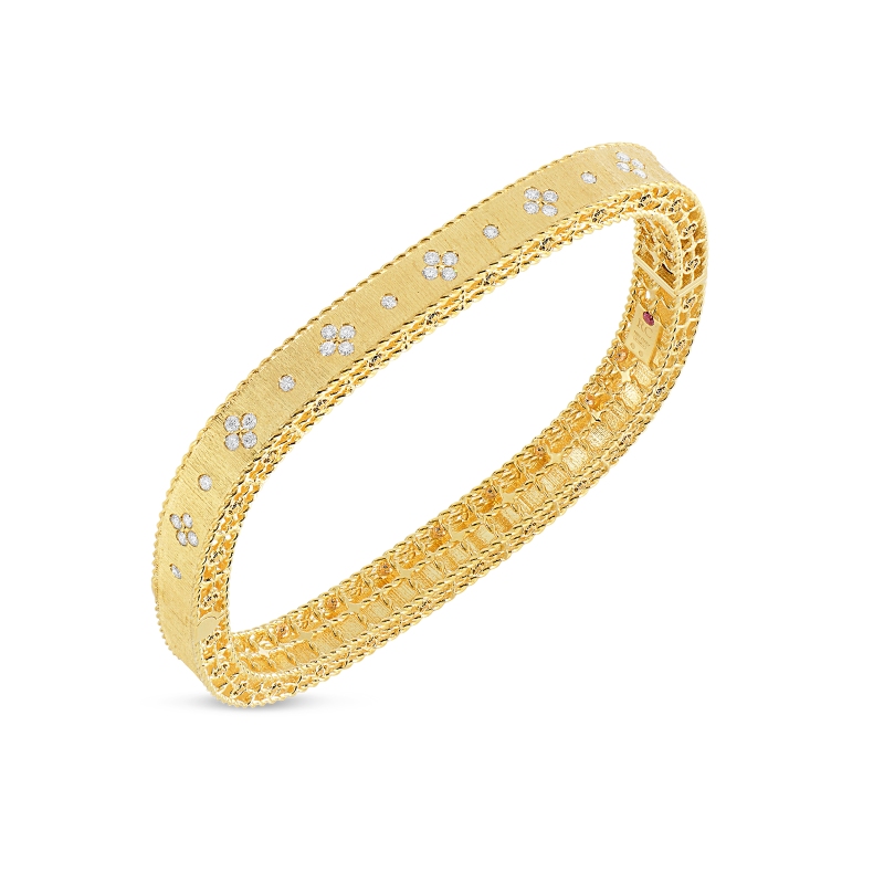 18K YELLOW GOLD PRINCESS CLASSIC DIAMOND BANGLE. 46X56mm interior,6mm width