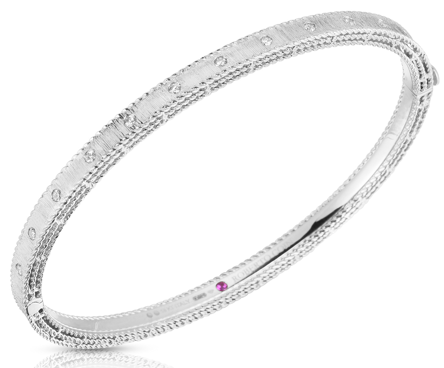 18K WHITE GOLD PRINCESS DIAMOND SATIN BANGLE. 48X58, .17CTW