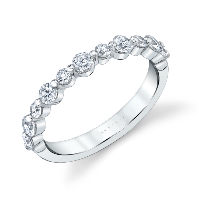 Alternating Shared Prong Wedding Band
