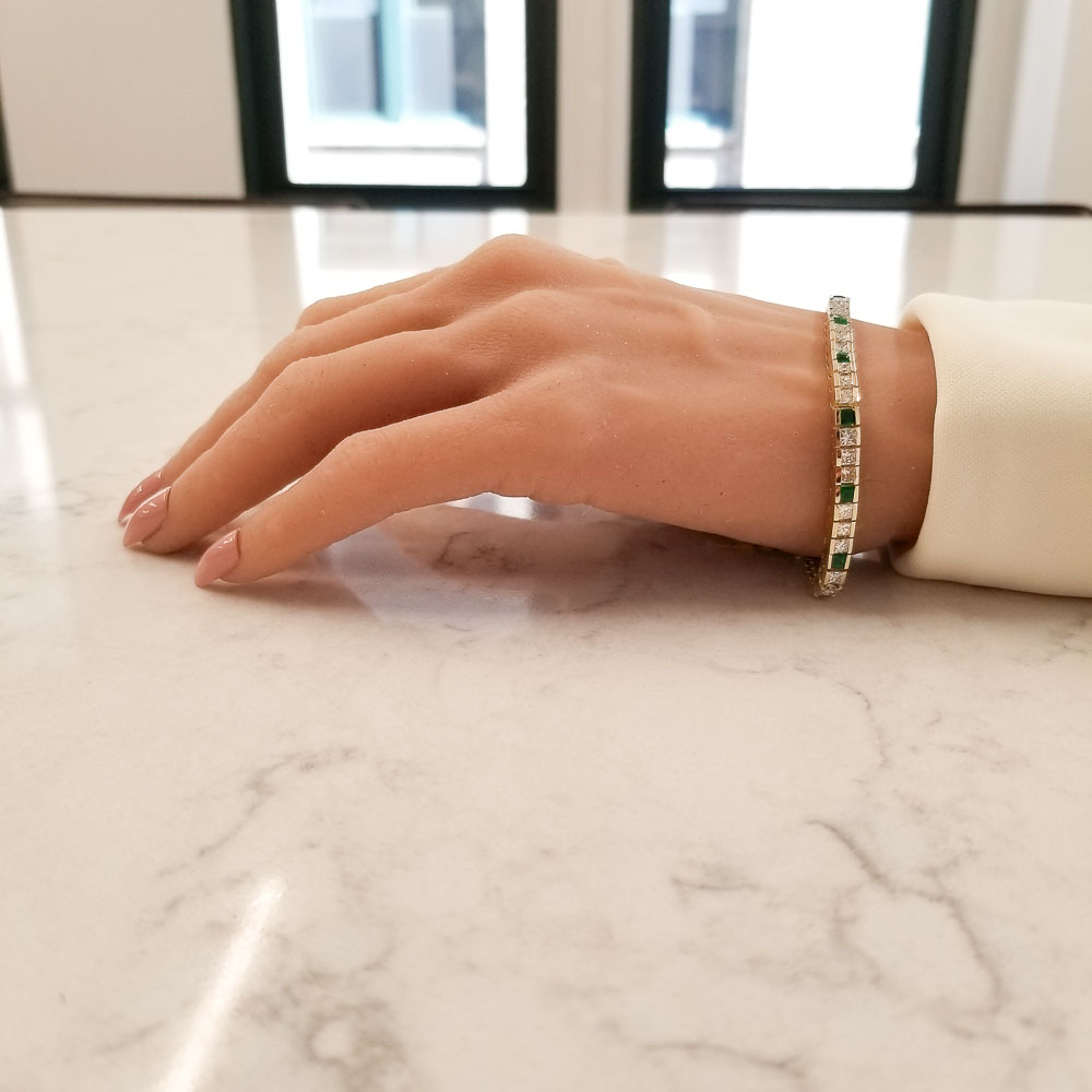 14K Yellow Gold Emerald Gemstone Bracelet