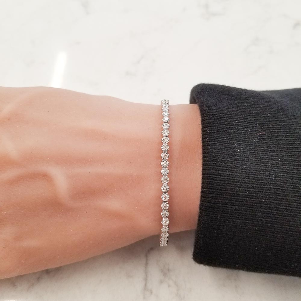 18K White Gold Diamond Gemstone Bracelet