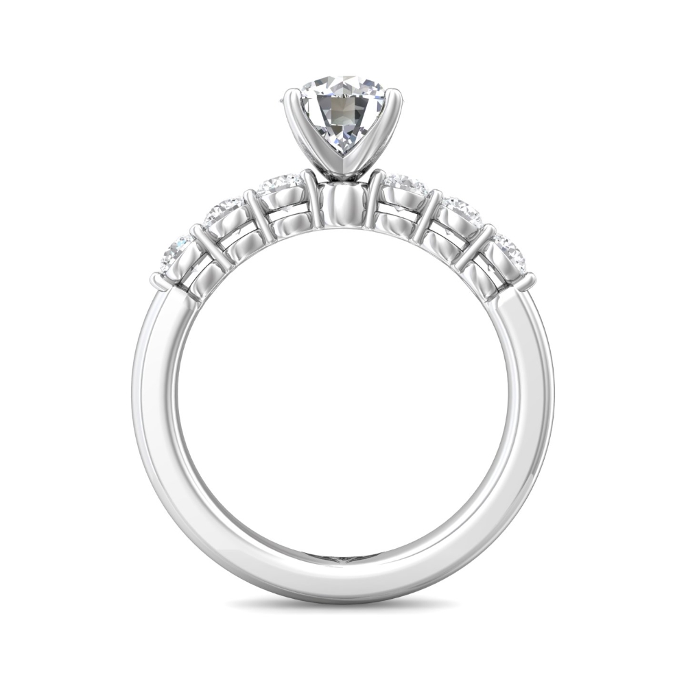 18K White Gold Round Diamond Engagement Ring