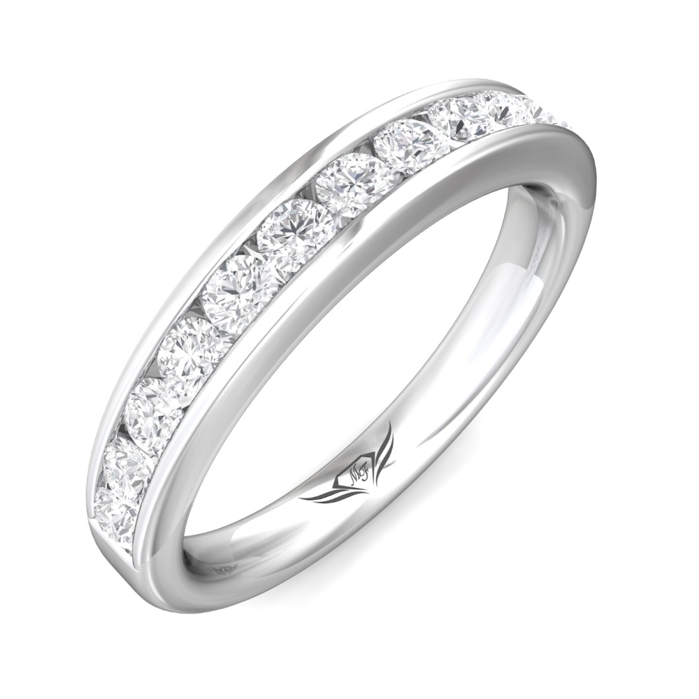 18K White Gold Wedding Band