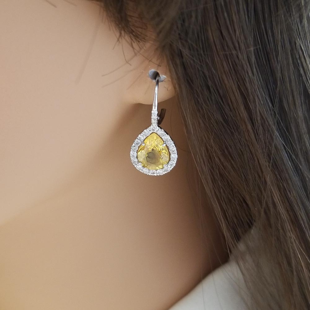 18K White Gold Sapphire Gemstone Earrings