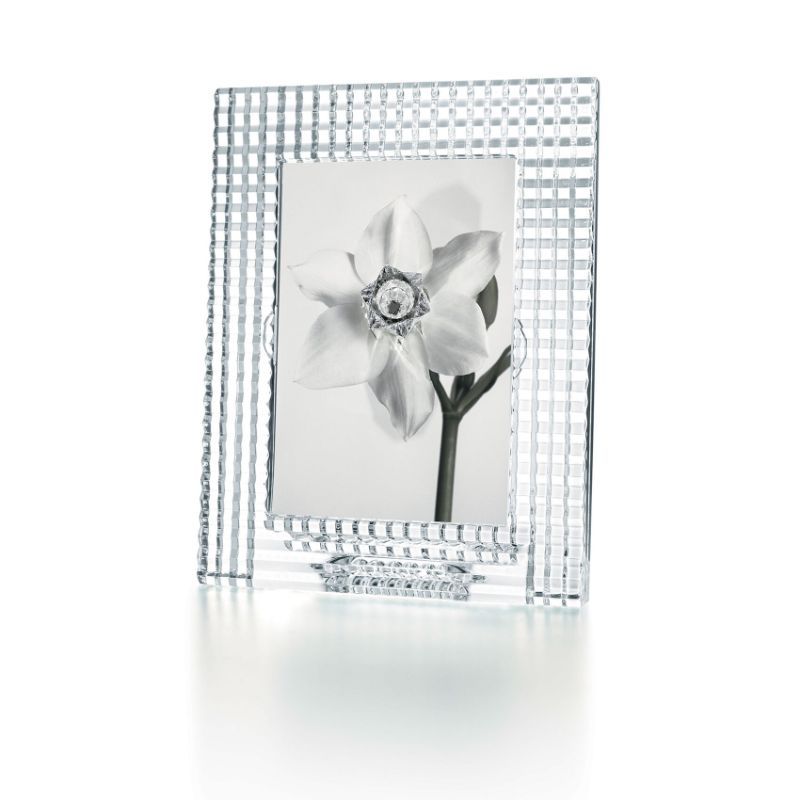 BACCARAT EYE PHOTO FRAME IN CLEAR 5X7. 