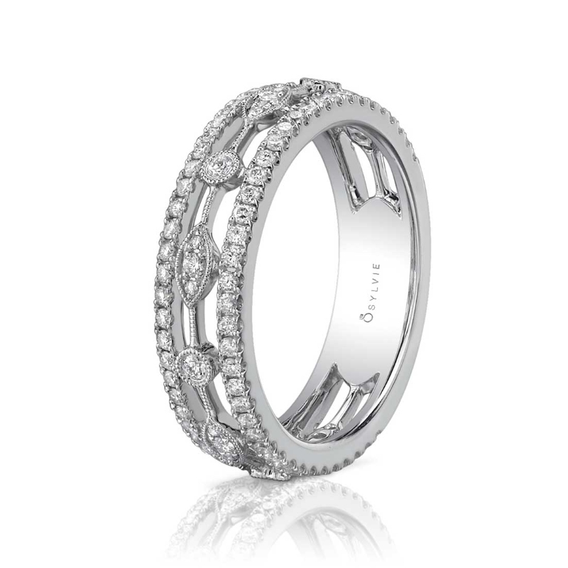 Modern Diamond Ring