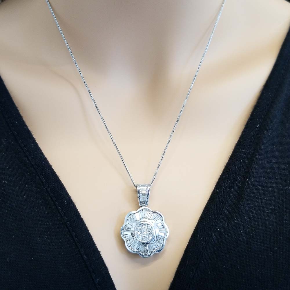 18K White Gold Diamond Gemstone Pendant
