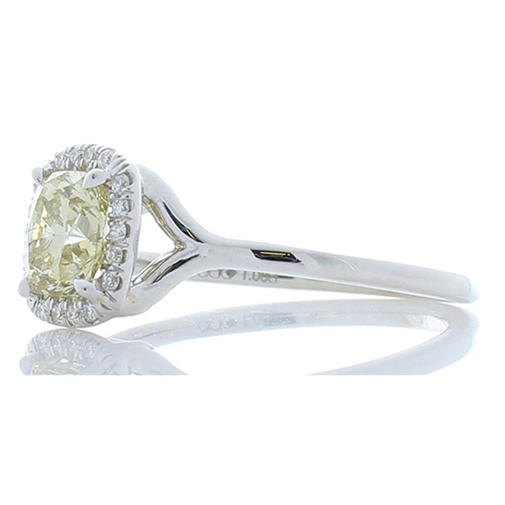 18K White Gold Diamond Gemstone Ring