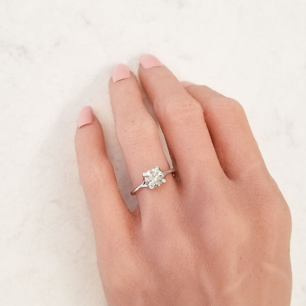 18K White Gold Diamond Gemstone Ring
