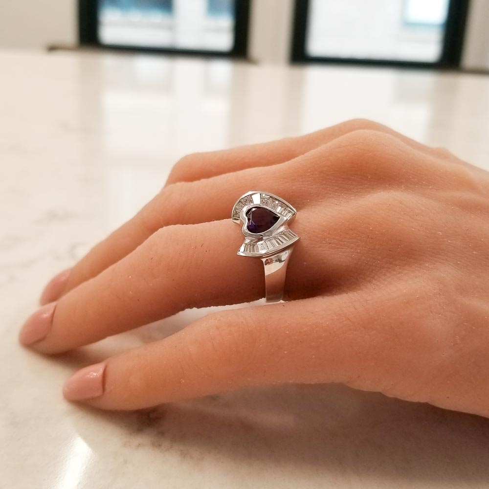 18K White Gold Amethyst Gemstone Ring