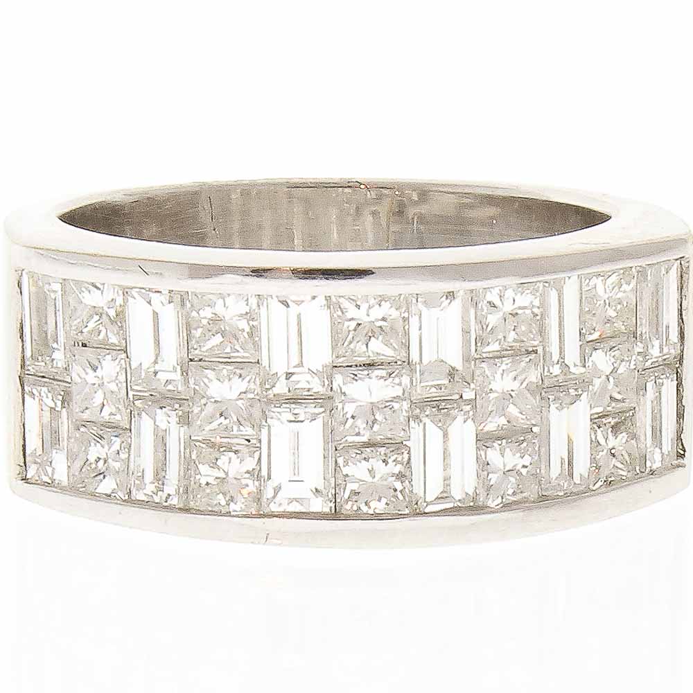 18K White Gold Diamond Gemstone Ring