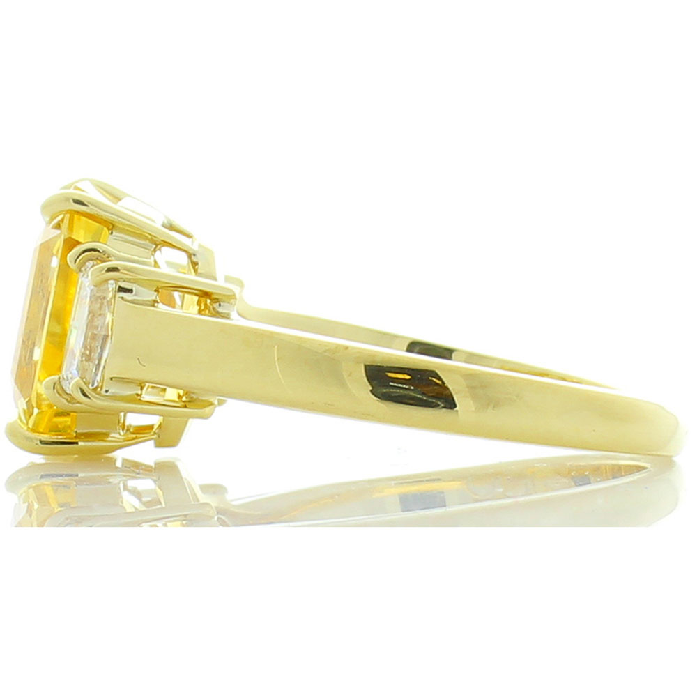 18K Yellow Gold Sapphire Gemstone Ring