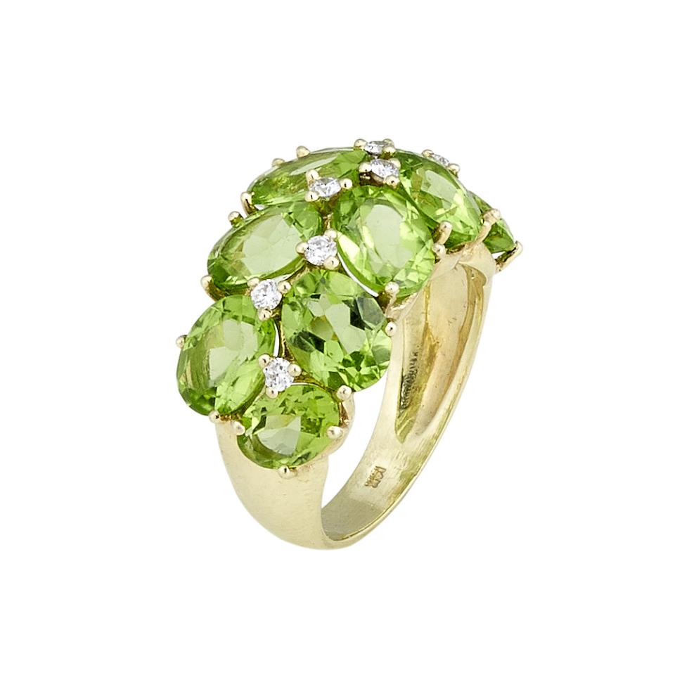 14kt Yellow Gold Peridot & Diamond Ring