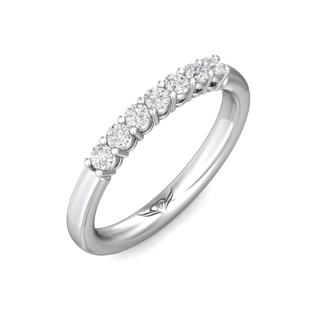 18K White Gold Wedding Band
