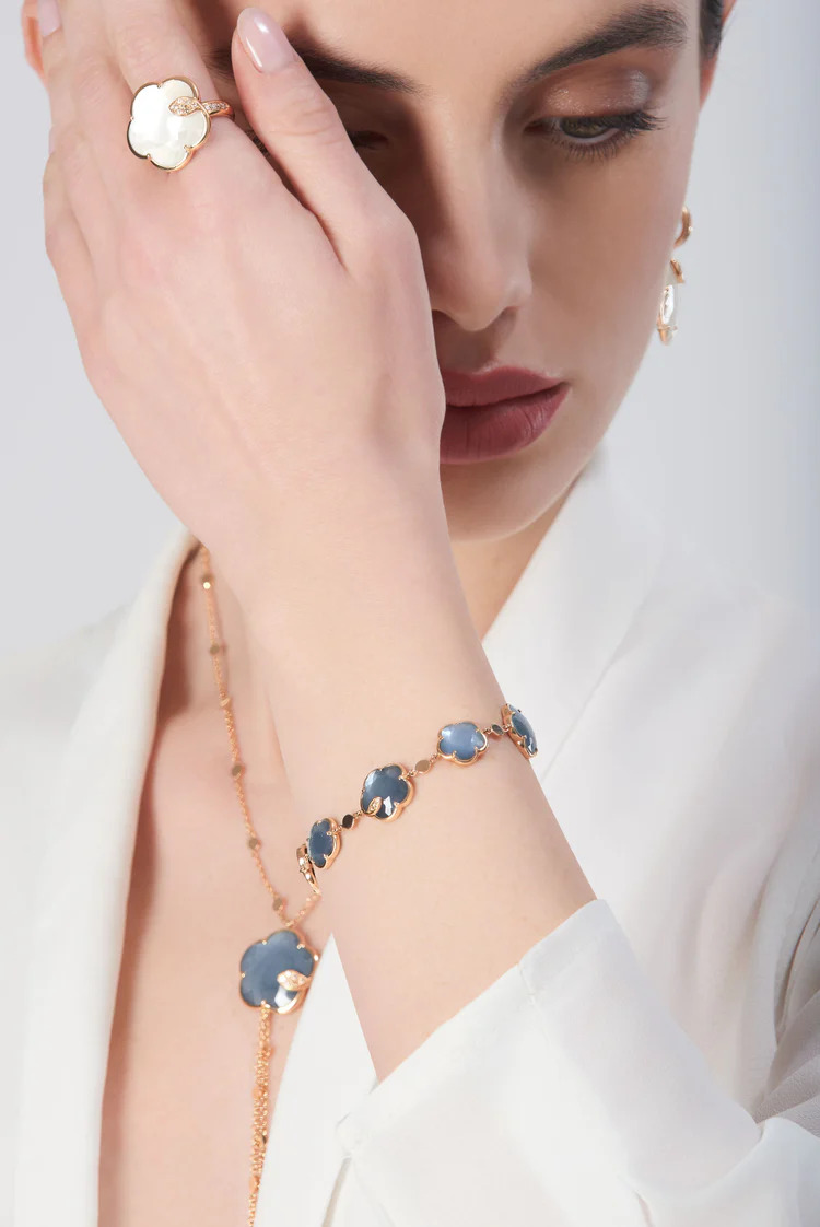 18K ROSE GOLD TON JOLI LUNAIRE BRACELET WITH MOONSTONE, ONYX AND DIAMONDS. DIA-0.04 OTHER-14.80 GLD-6.63